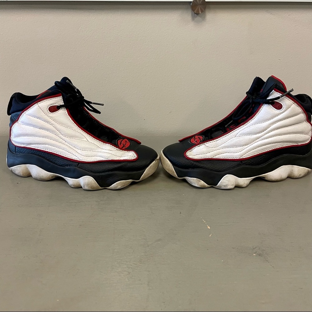 Nike Jordan Pro Strong Red White Black Basketball School Shoes - Picture 6 of 6